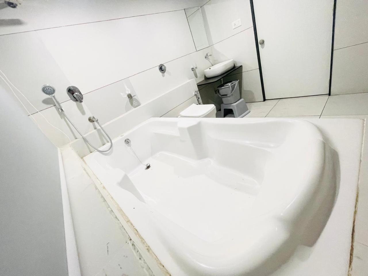 Hotel Royal Orbit ラージコート エクステリア 写真